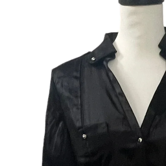 White House Black Market. Size 6 Form Fitting. 96%SILK & 4%SPANDEX = PERFECT FIT - Picture 9 of 9